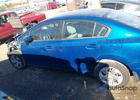 2015 Honda Civic Lx z USA, uszkodzony, nr VIN 19XFB2F55FE067907